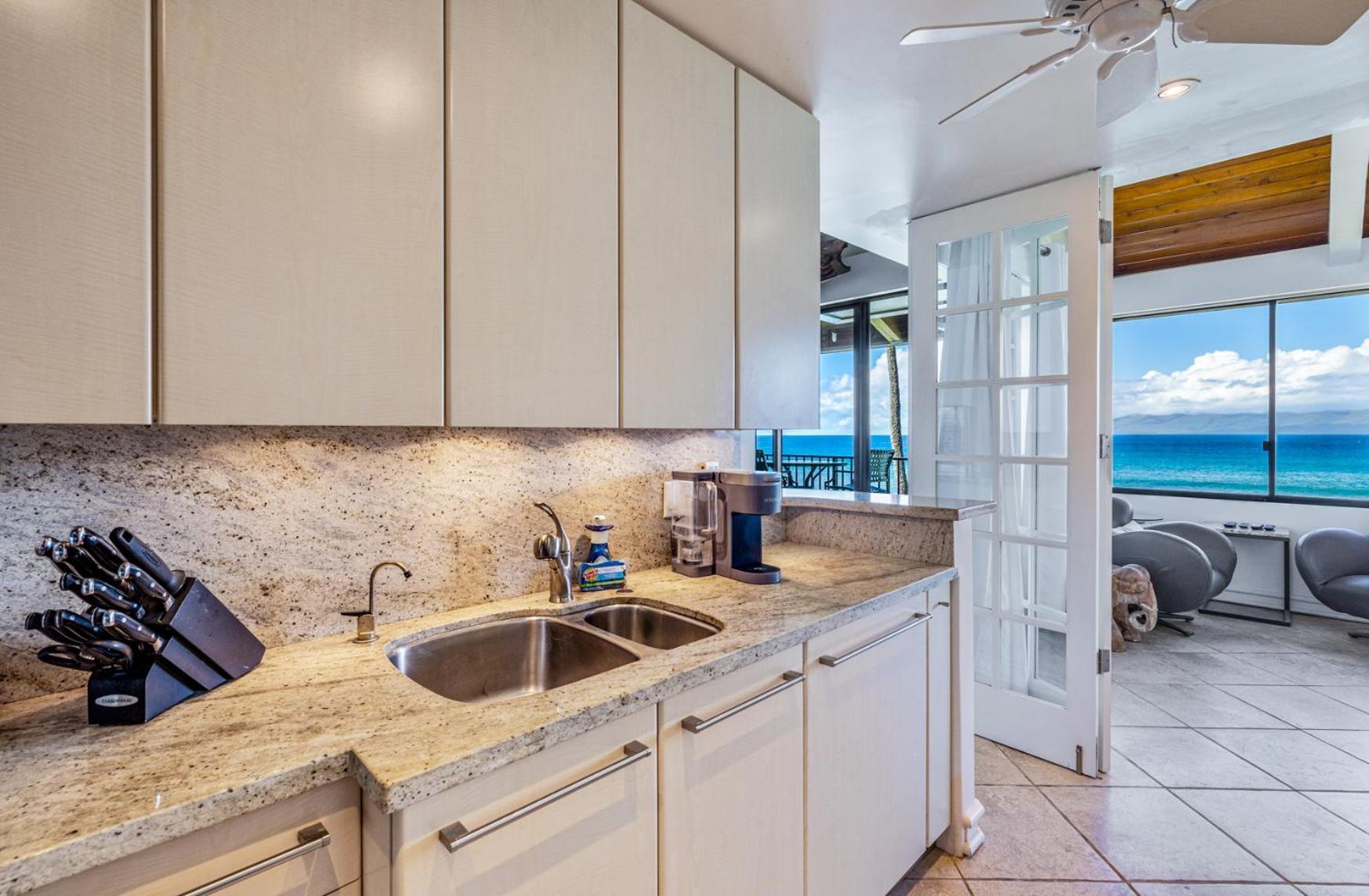 The Noniluna Two - Sleeps 9 Plus Pack N Play Lahaina Bagian luar foto