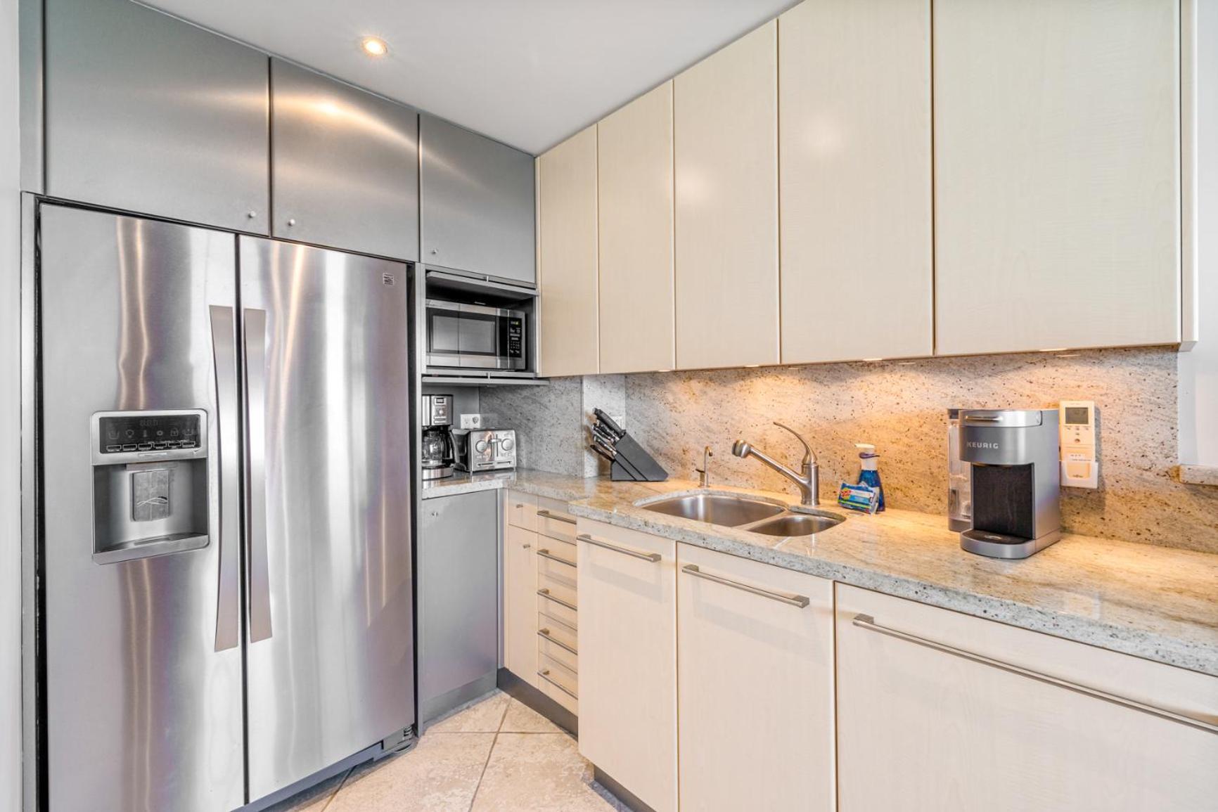 The Noniluna Two - Sleeps 9 Plus Pack N Play Lahaina Bagian luar foto